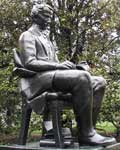 Памятник Эдгару По, Ричмонд.